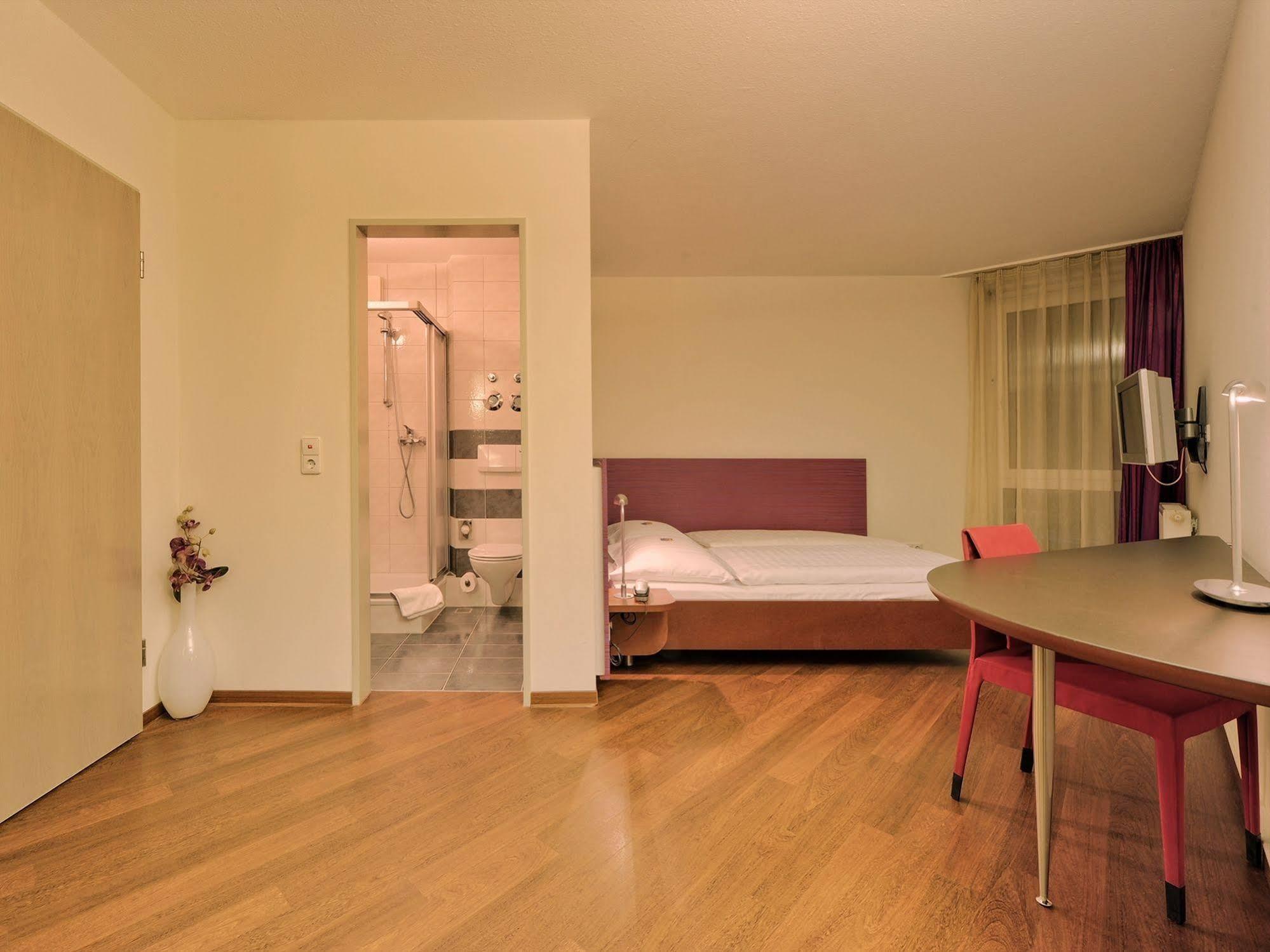 Sombea Donaueschingen Hotell Eksteriør bilde